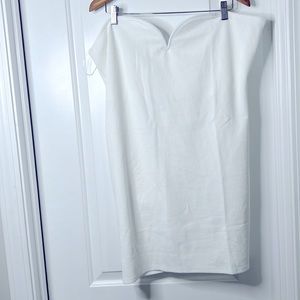 White strapless dress